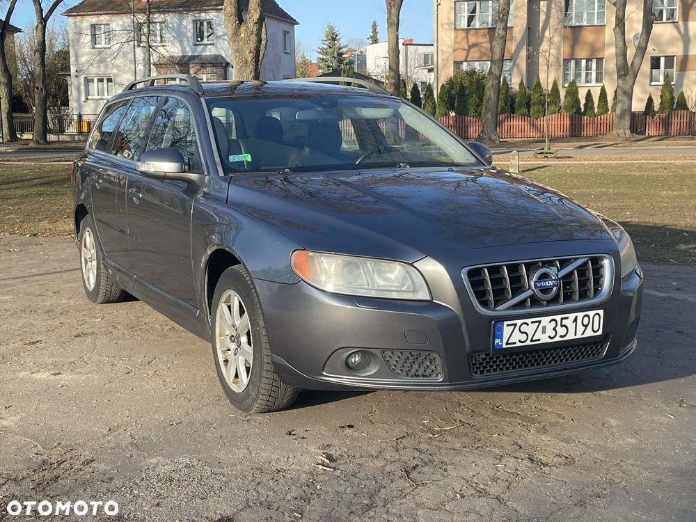 Volvo V70 2.0 Momentum - 2