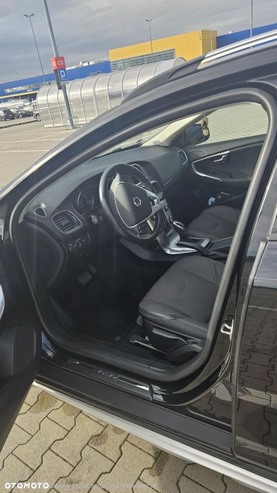 Volvo V40 T3 Drive-E Momentum - 13