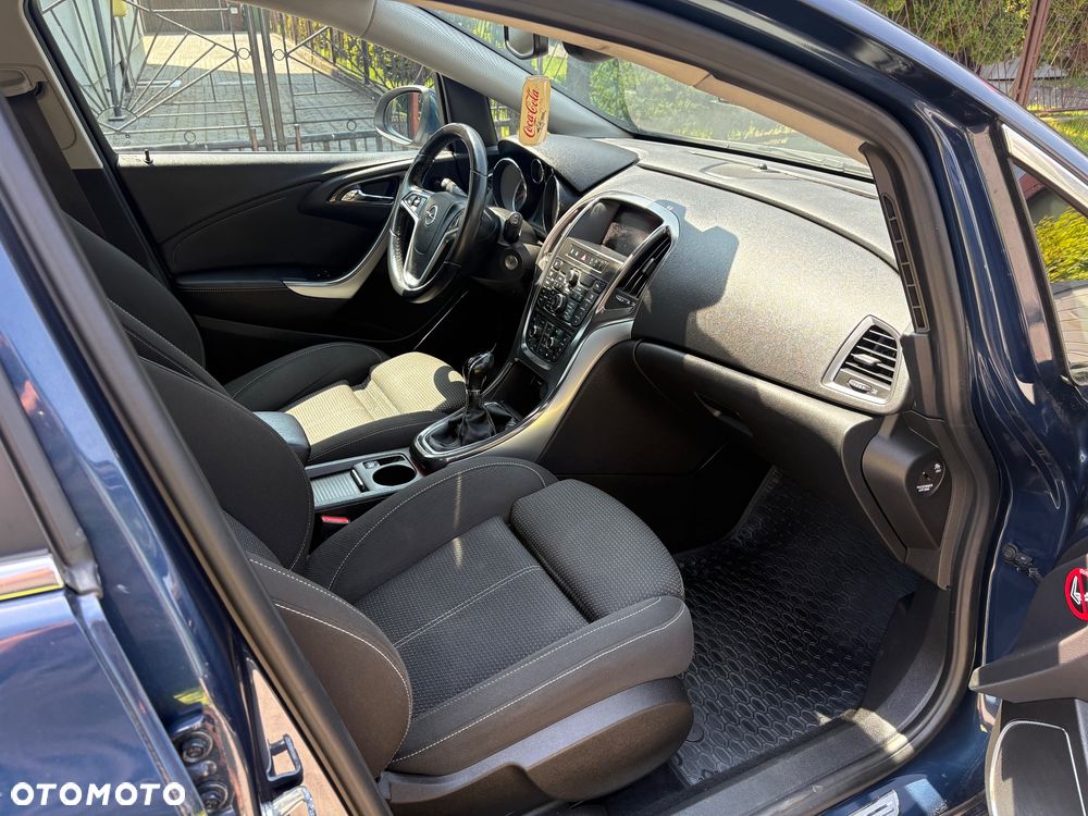 Opel Astra 1.4 T Cosmo - 9
