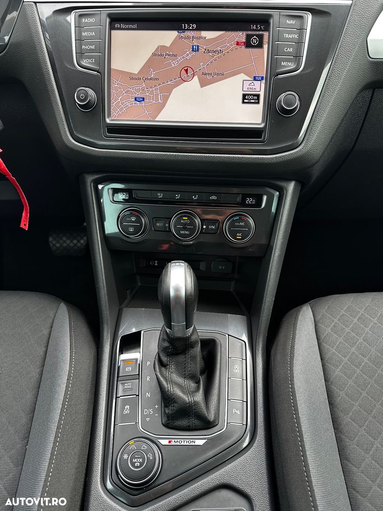 Volkswagen Tiguan 2.0 TDI 4Mot DSG Comfortline - 22