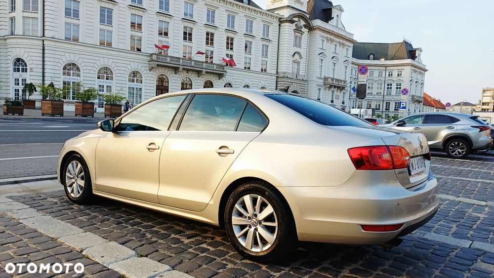 Volkswagen Jetta 1.4 TSI Highline - 3