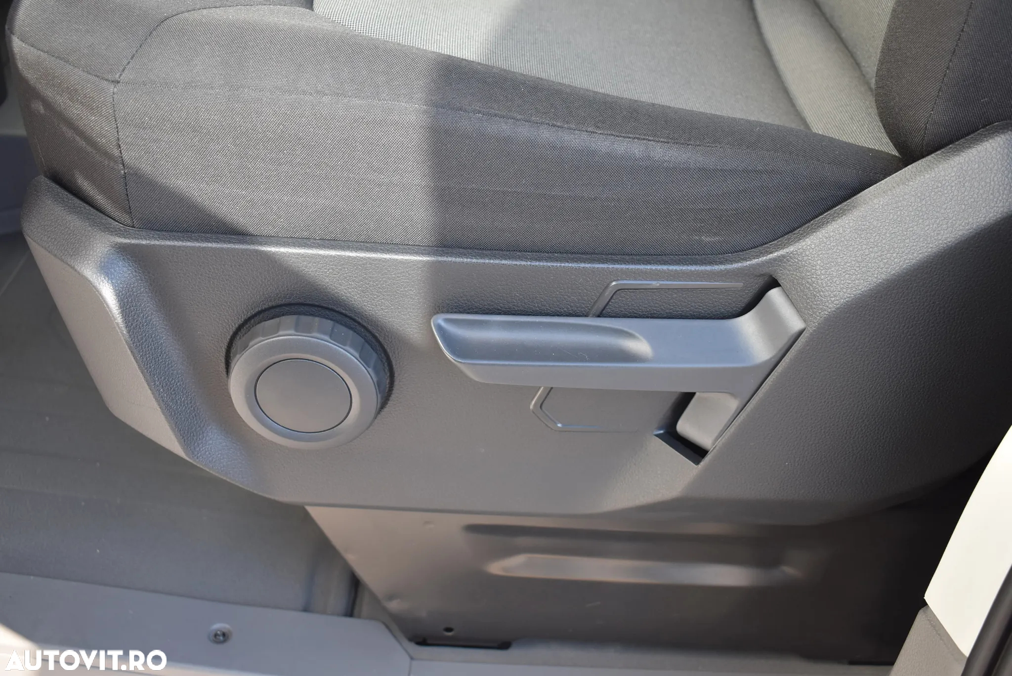 Volkswagen VW Crafter 3.5 Furgon L3H3 FWD 103kW - 19