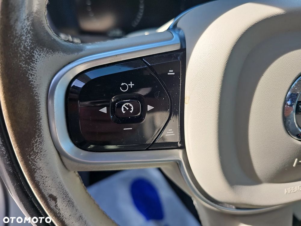 Volvo XC 90 B5 D AWD Inscription - 17