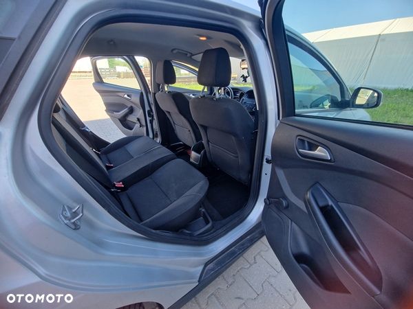 Ford Focus - 13