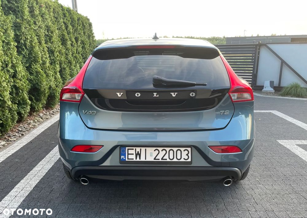 Volvo V40 T2 Momentum - 5