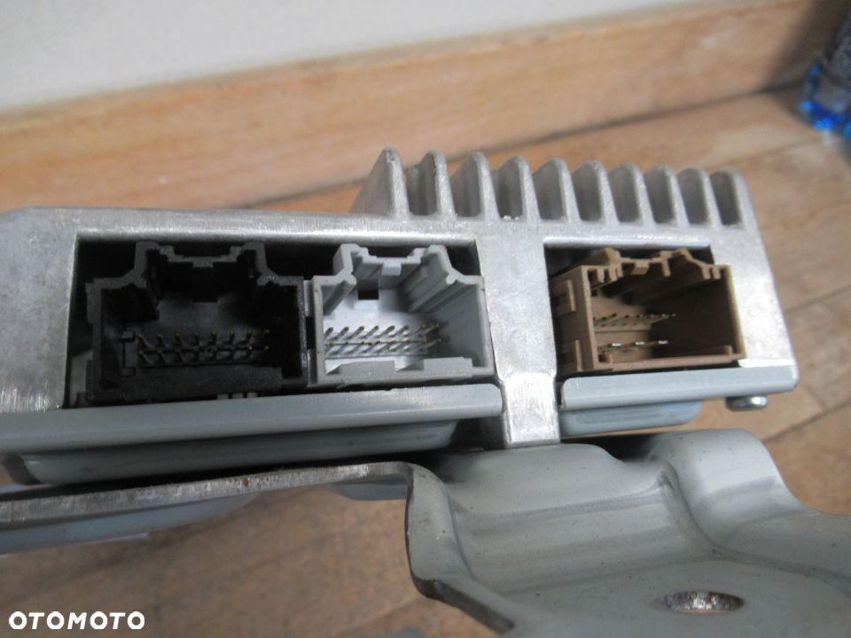 WZMACNIACZ RADIA FORD MUSTANG VI 6 2014- - 8