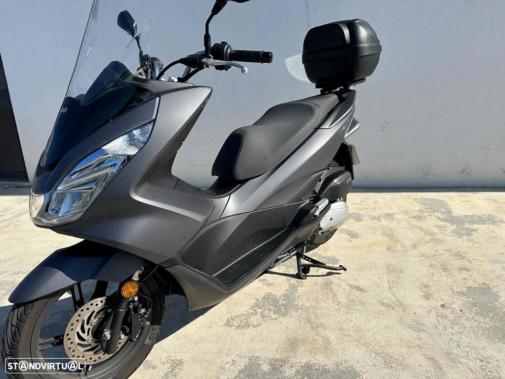 Honda PCX125 - 1