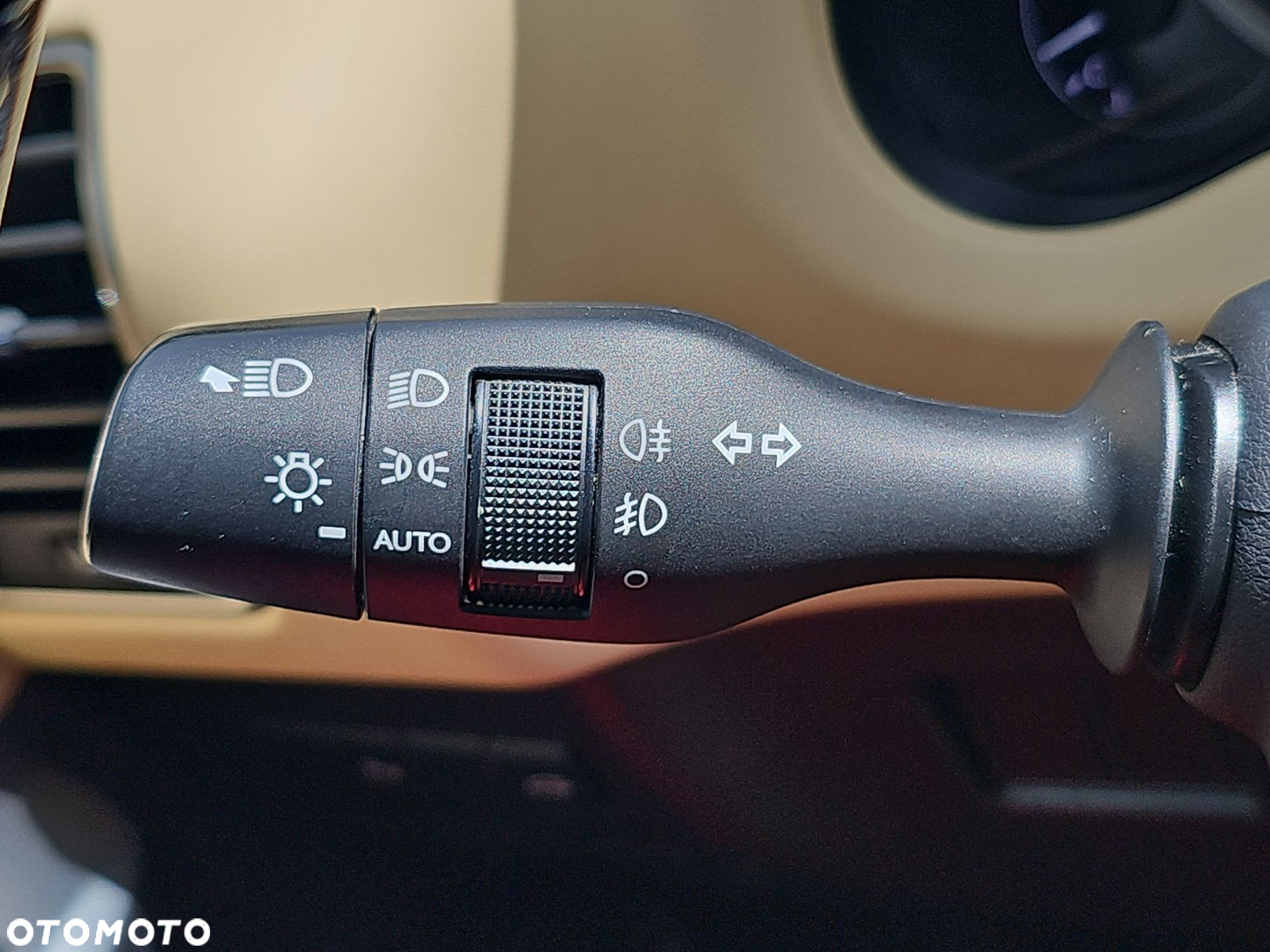 Lexus NX - 19