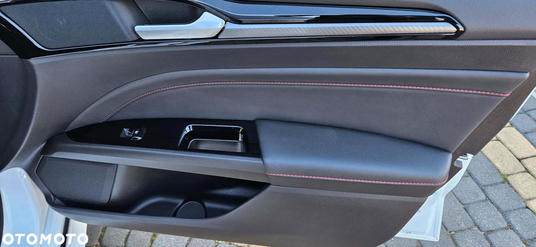 Ford Mondeo 2.0 Hybrid ST-Line X - 17