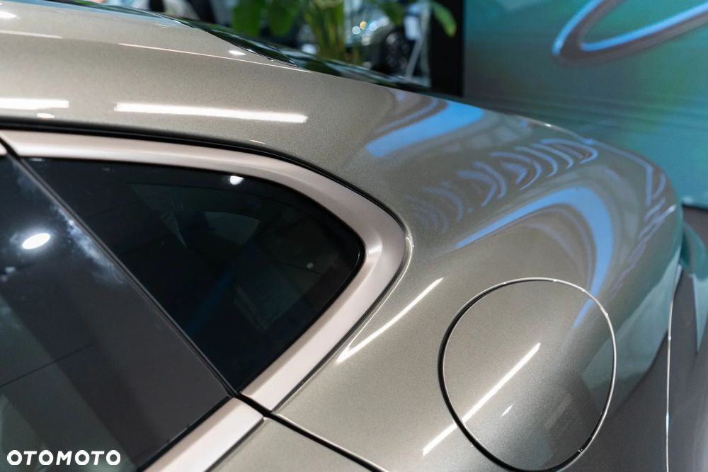 Porsche Panamera Turbo S E-Hybrid PHEV - 36