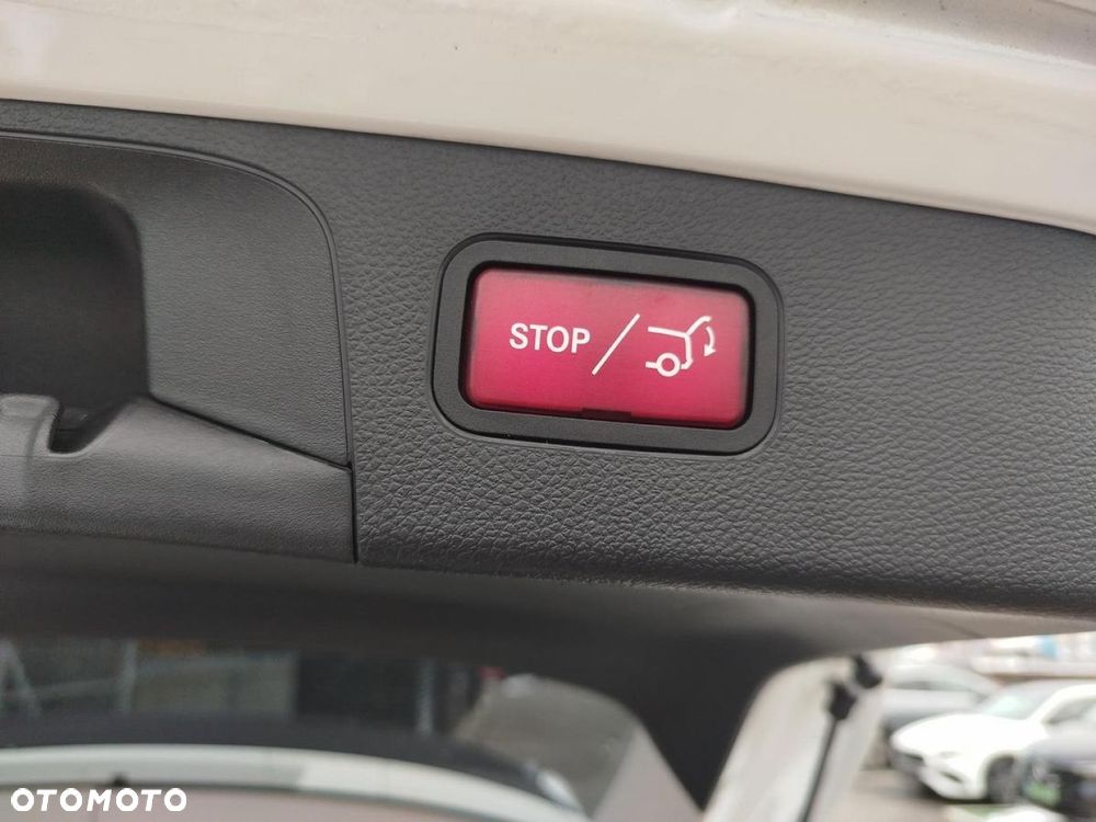 Mercedes-Benz GLC - 22