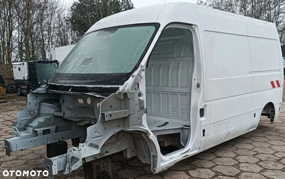 Karoseria tył ćwiartka bok poszycie L2H2 Master 3 Movano2010 - - 1