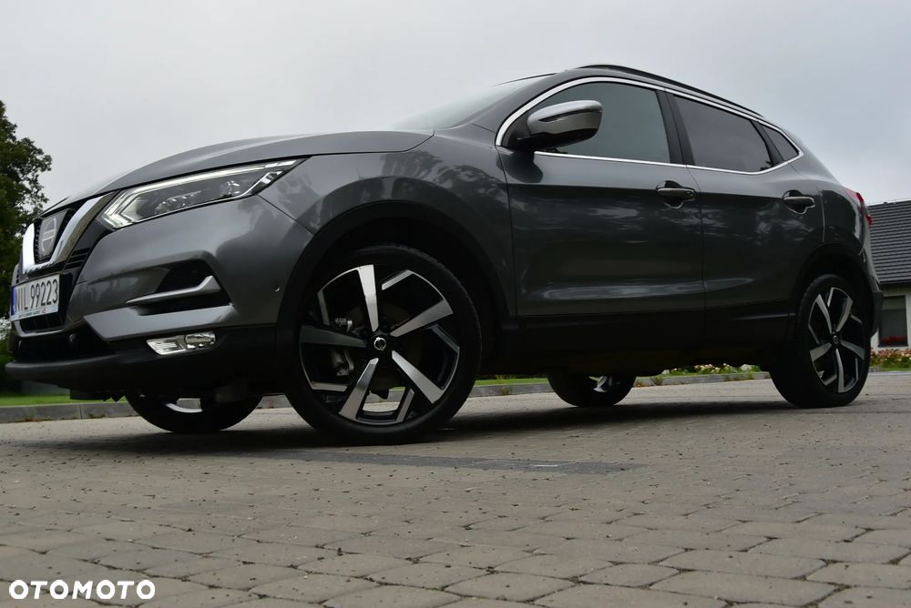 Nissan Qashqai 1.2 DIG-T Xtronic TEKNA+ - 37