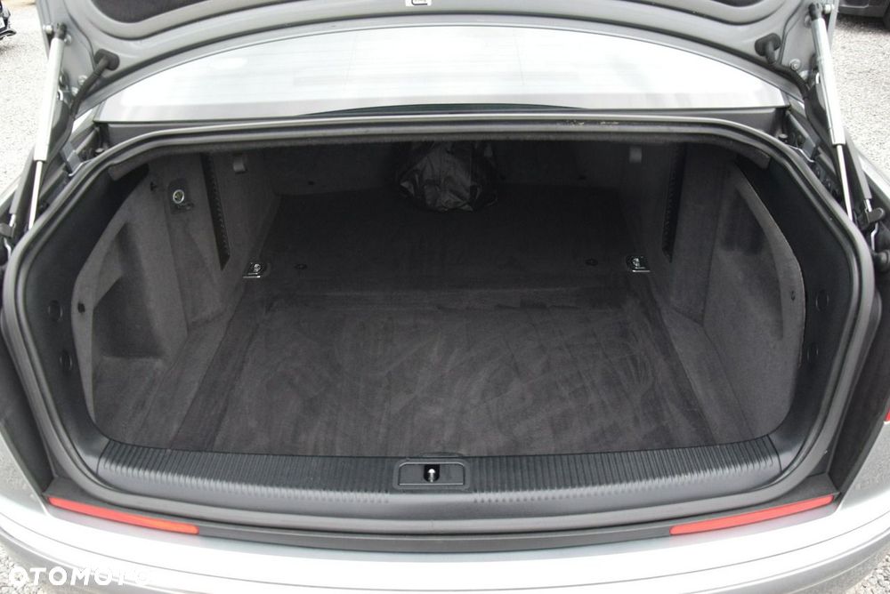 Audi S8 - 19