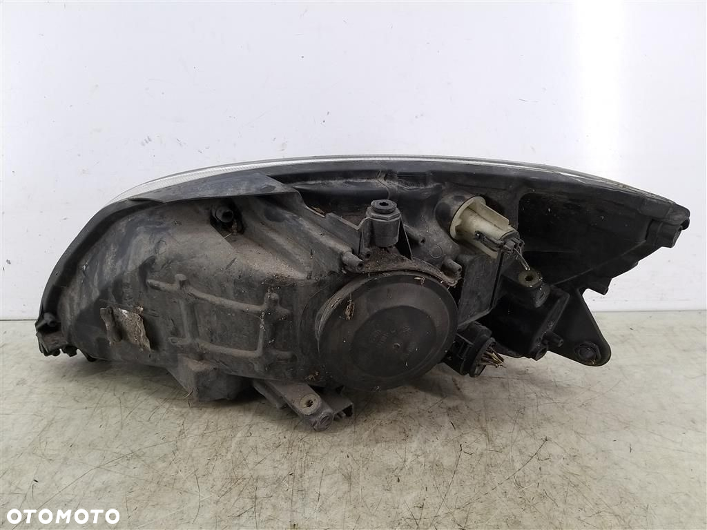 Reflektor lampa przód prawa Skoda Fabia II 1.6TDI LIFT 2010–2014 HELLA - 3
