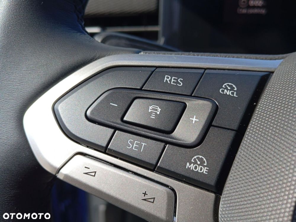 Volkswagen T-Roc - 10