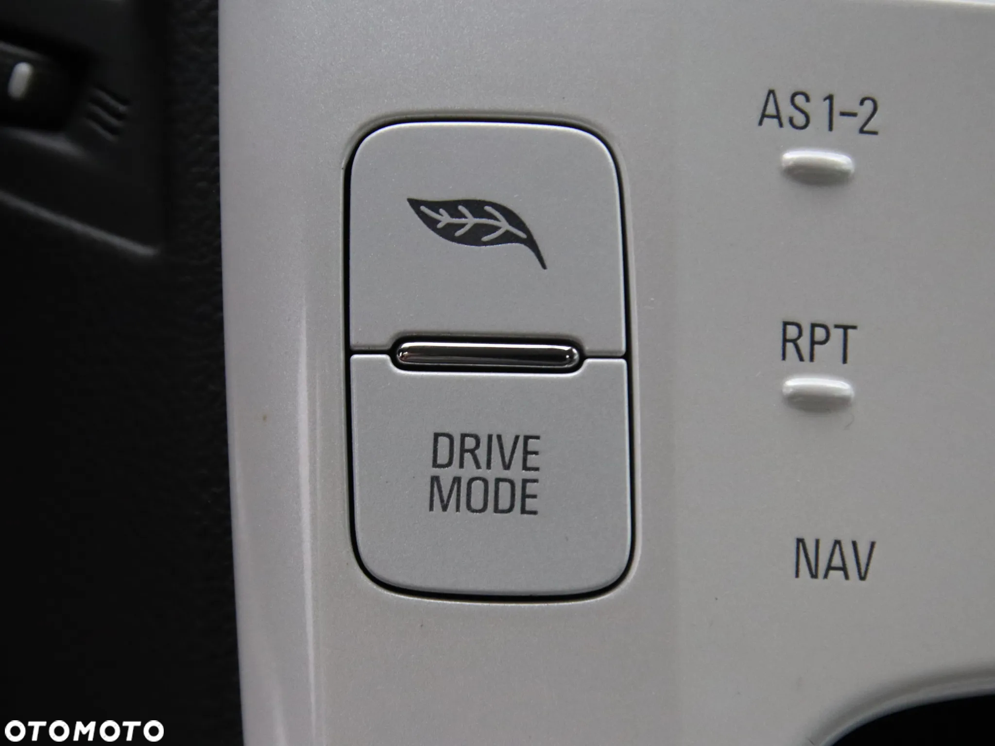 Chevrolet Volt - 25