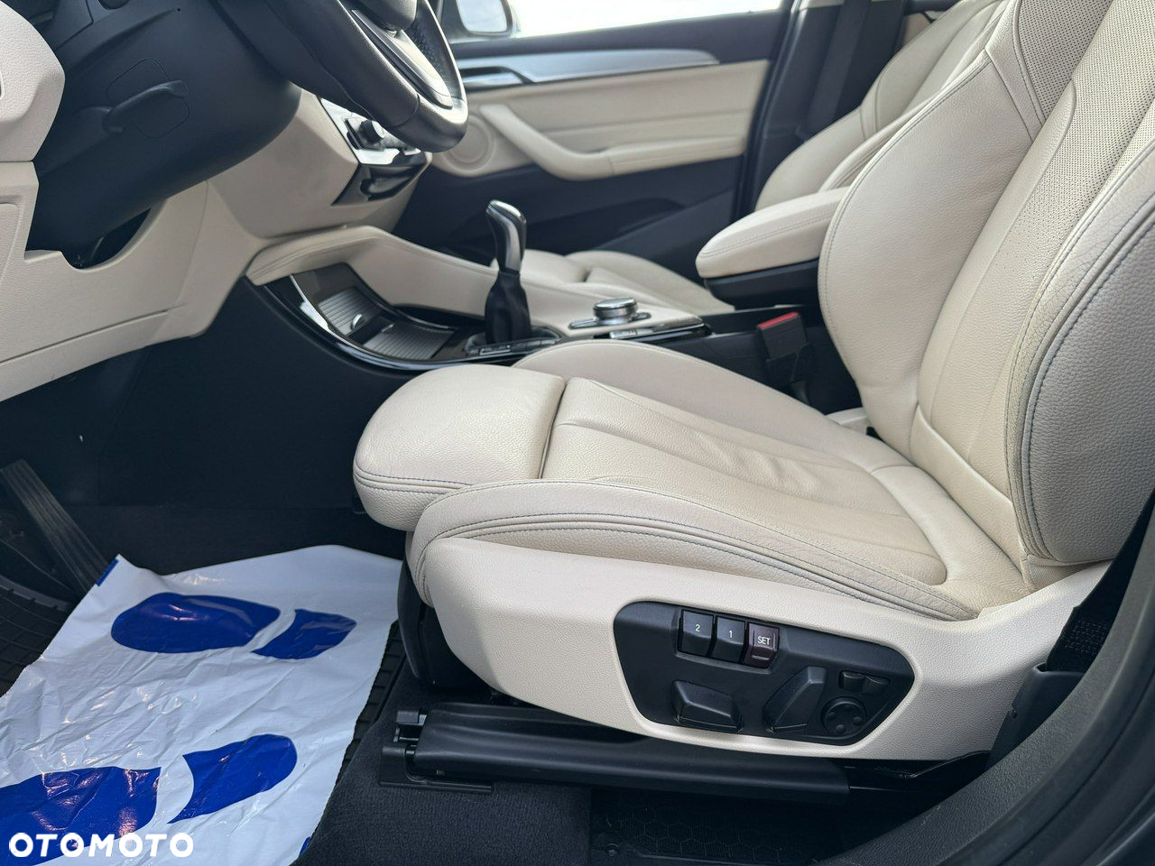 BMW X1 xDrive18d Sport Line - 19