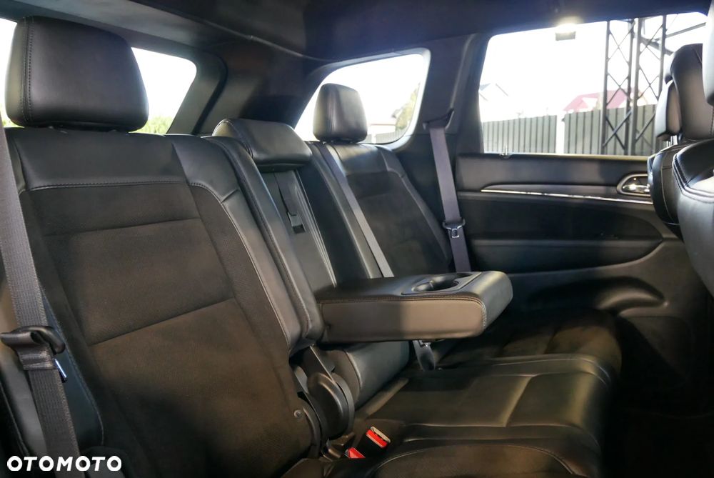 Jeep Grand Cherokee - 14