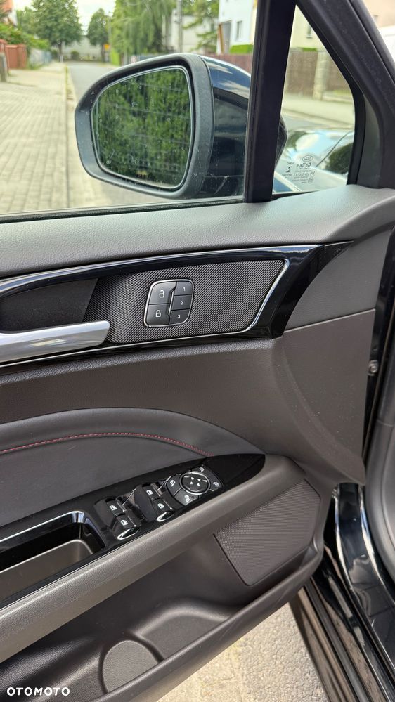 Ford Mondeo 2.0 EcoBlue ST-Line - 22