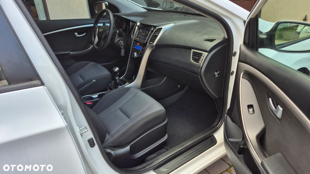 Hyundai i30 1.4 BlueDrive Comfort - 17