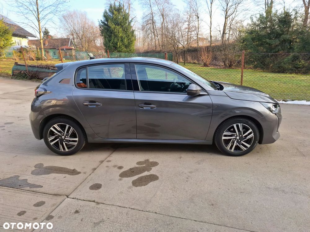 Peugeot 208 PureTech 100 Business - 4