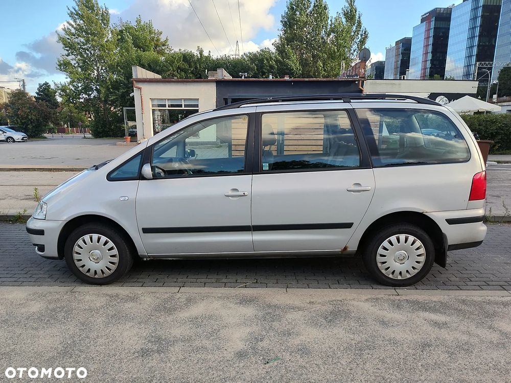 Volkswagen Sharan 1.9 TDI Comfortline - 6