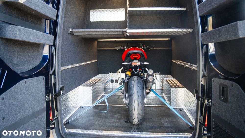 Mercedes-Benz Sprinter - 39