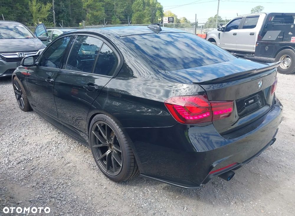 BMW Seria 3 328i xDrive Sport-Aut Sport Line - 3