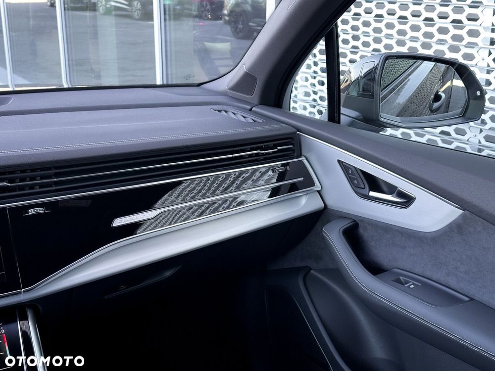 Audi Q7 - 30