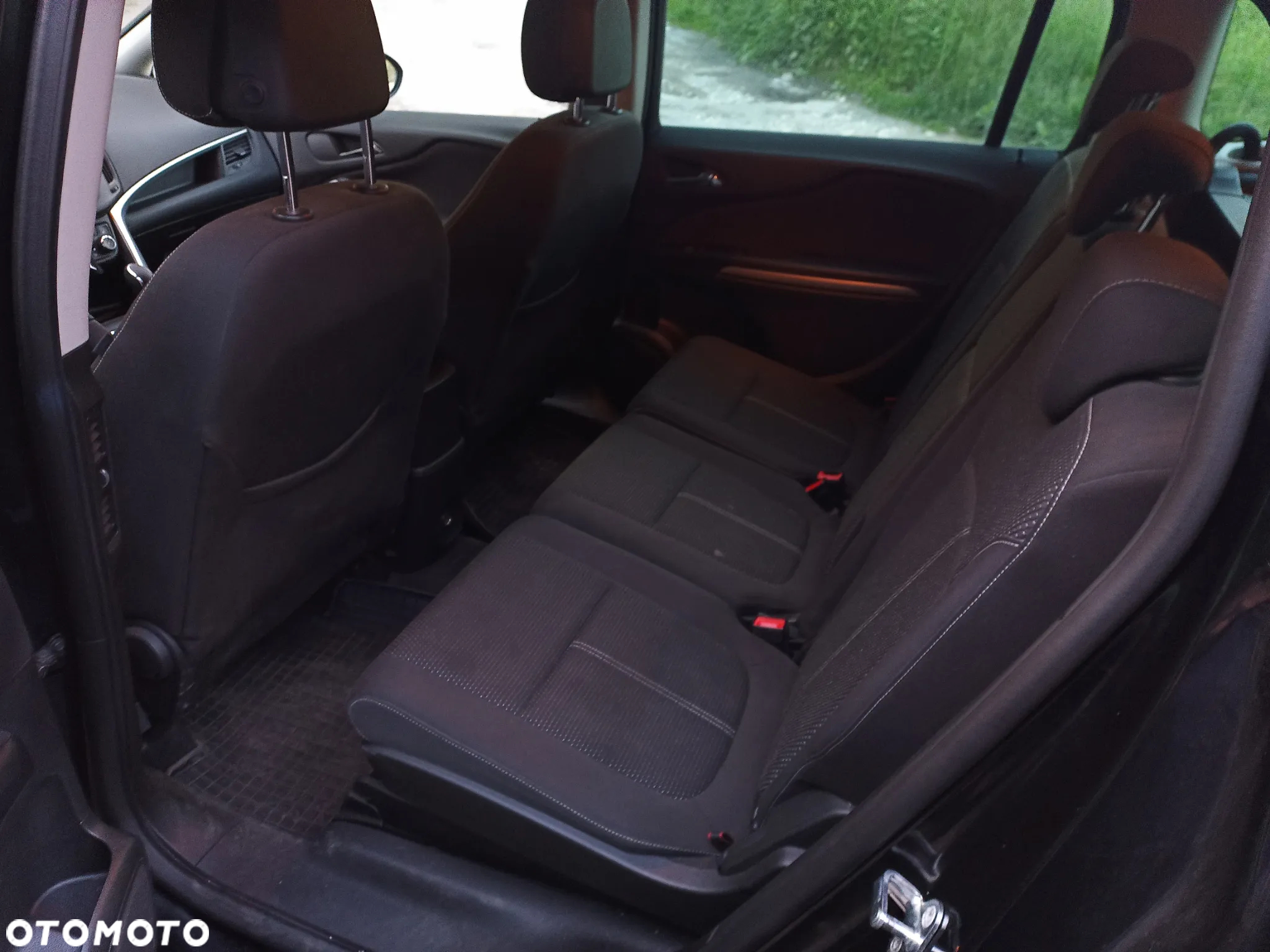 Opel Zafira 2.0 CDTI Enjoy - 12