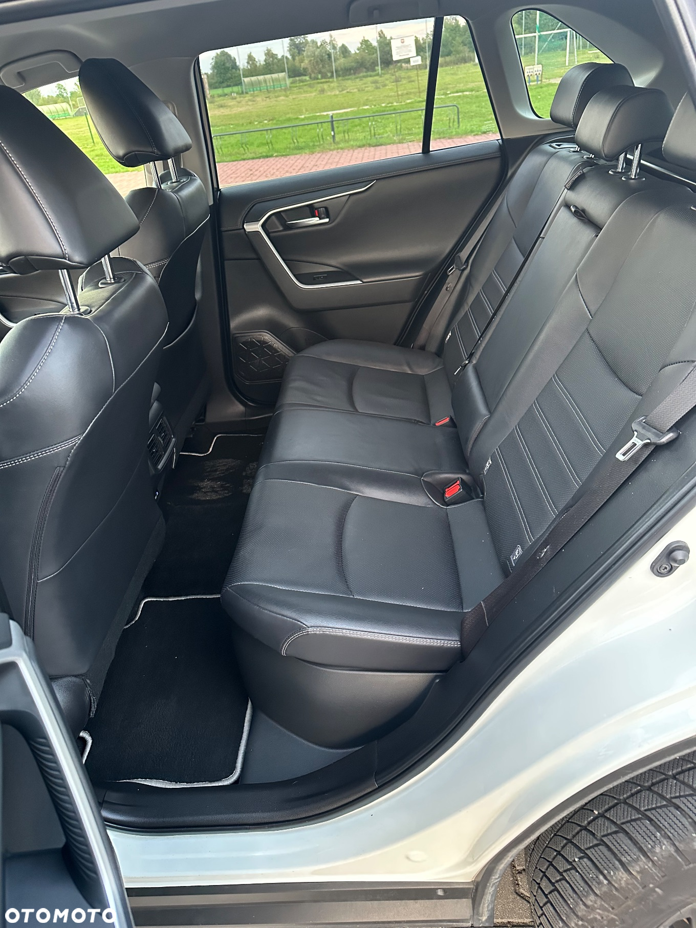 Toyota RAV4 - 14