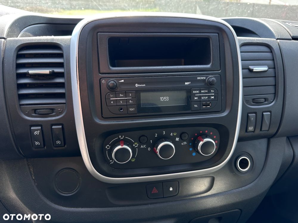 Renault Trafic - 14