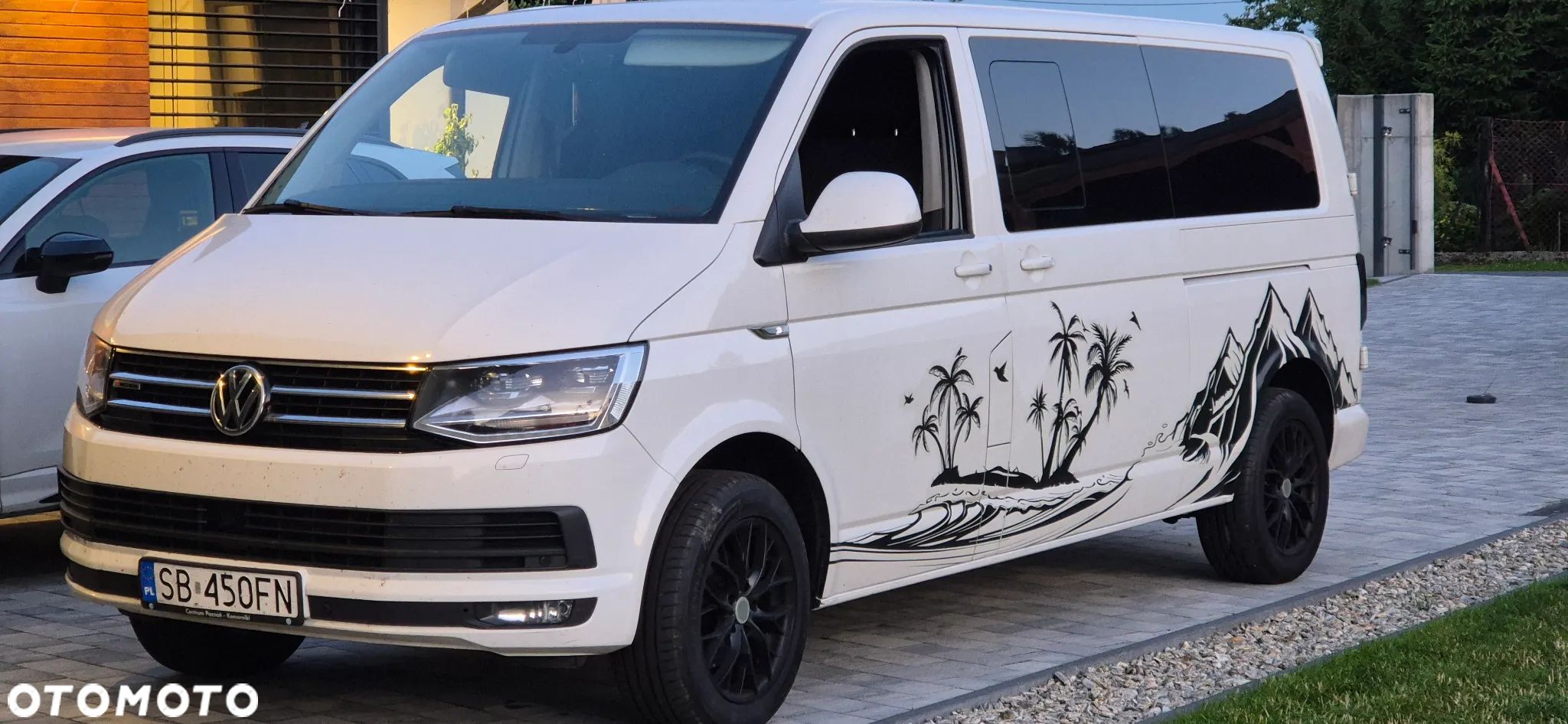 Volkswagen Caravelle 2.0 TDI L2 Trendline 4Motion DSG - 1