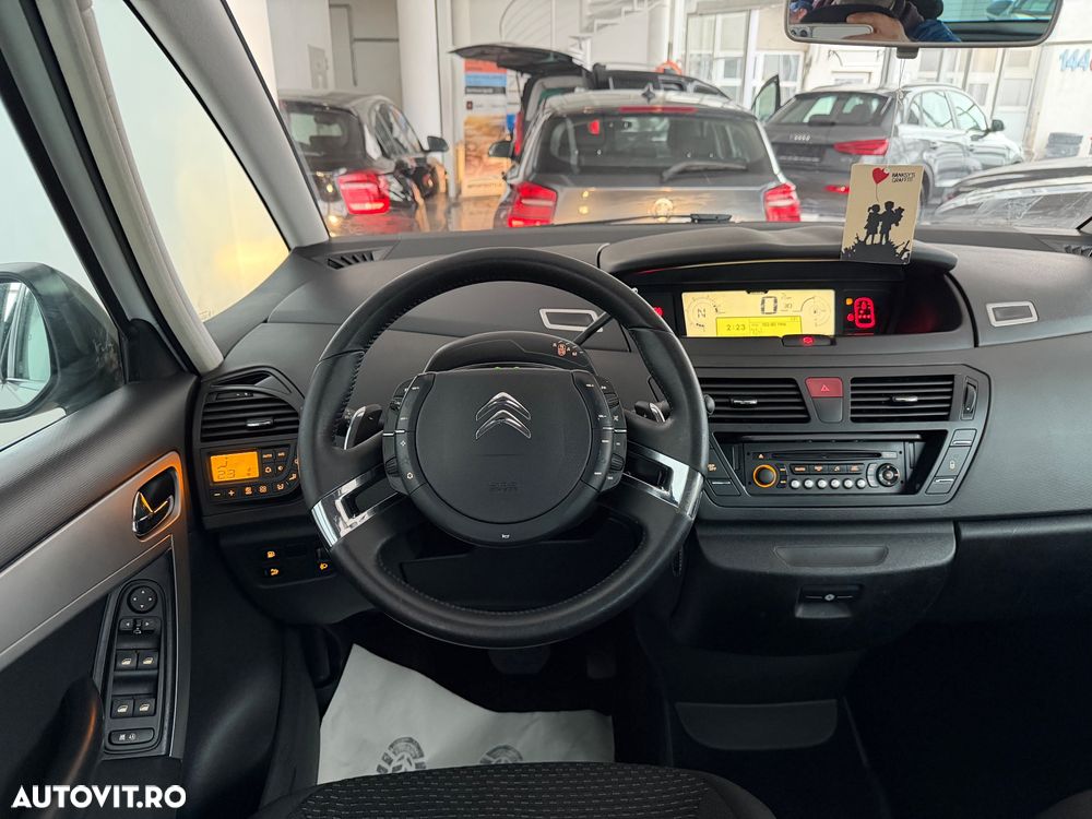 Citroën C4 Picasso 1.6 e-HDI FAP EGS6 Exclusive - 23