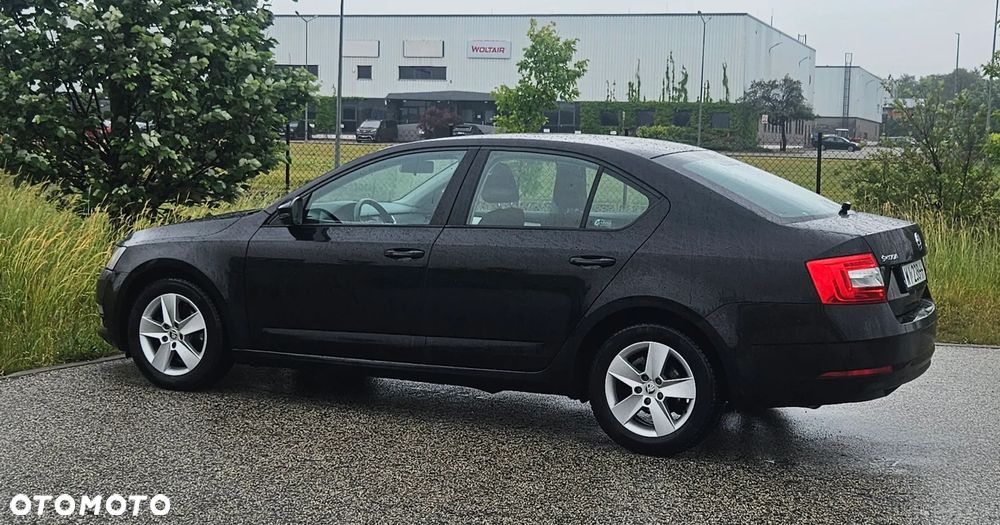 Skoda Octavia 2.0 TDI SCR Ambition - 4