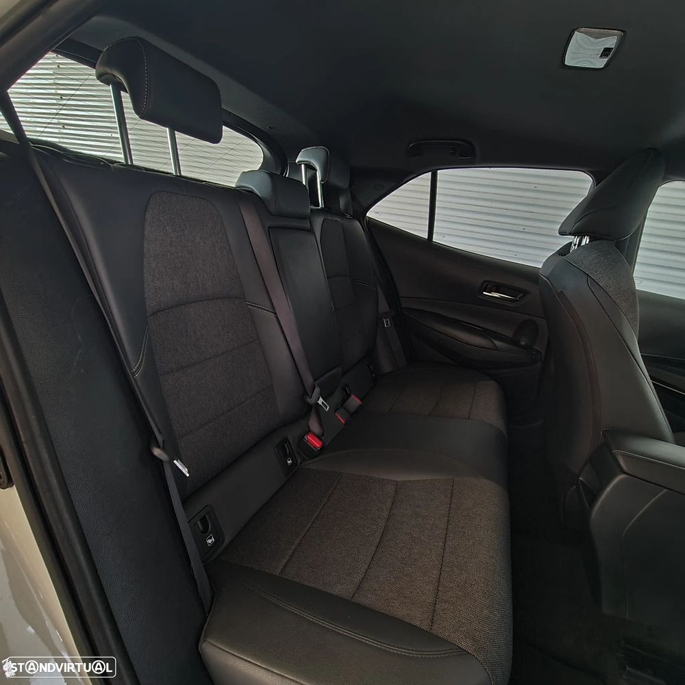 Toyota Corolla 1.8 Hybrid Comfort+P.Sport - 17