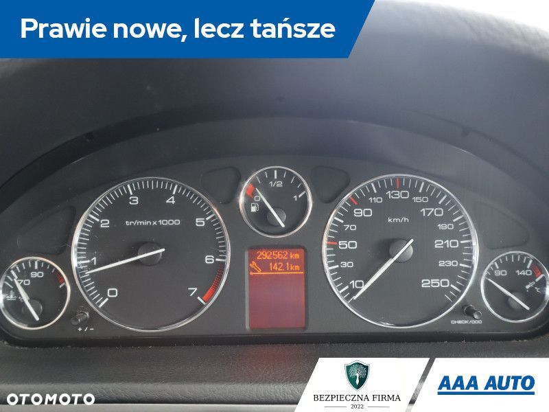Peugeot 407 - 13