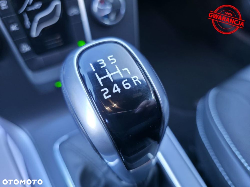 Volvo V40 T2 Inscription - 33