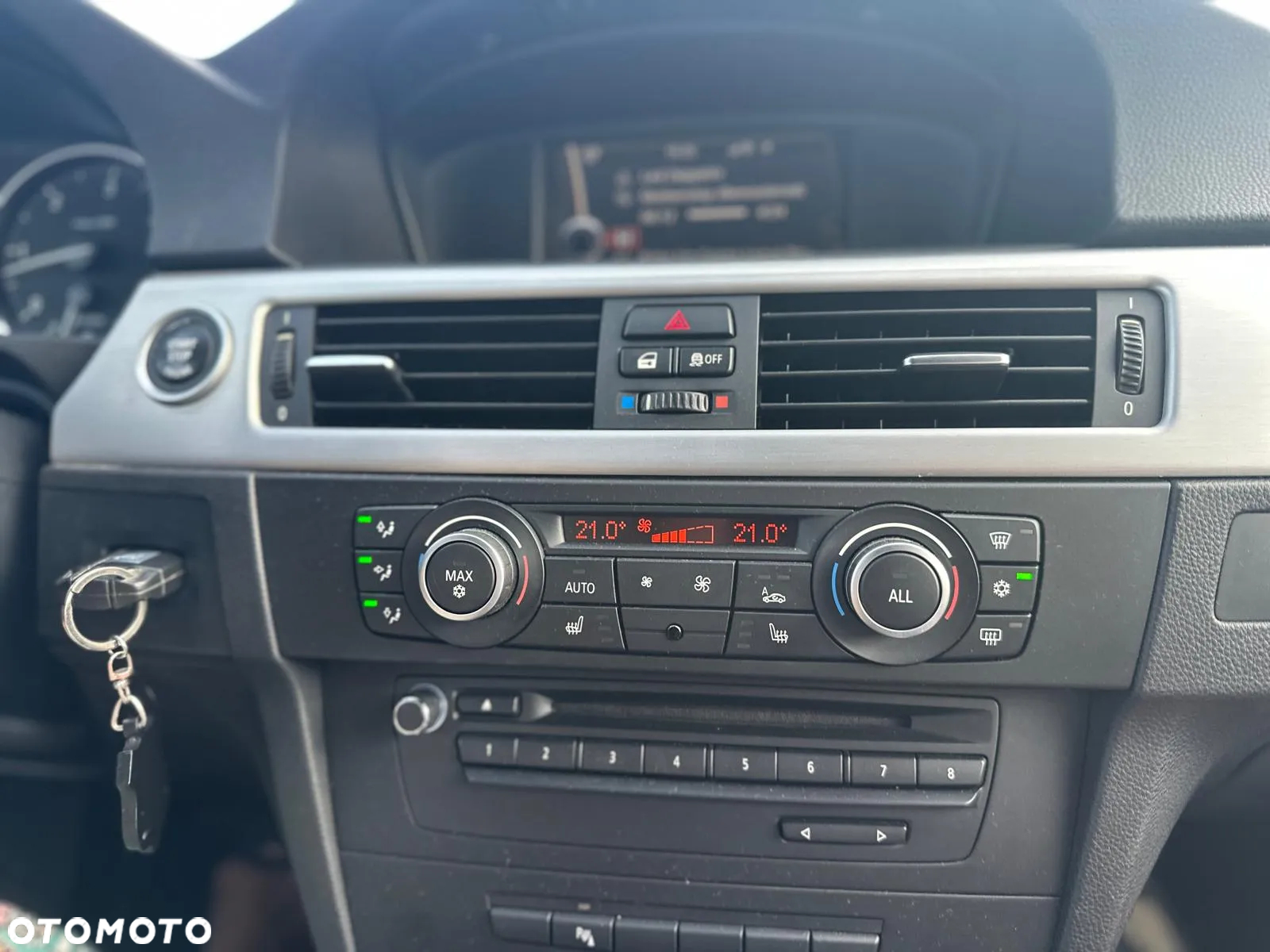 BMW Seria 3 325d DPF Touring - 8