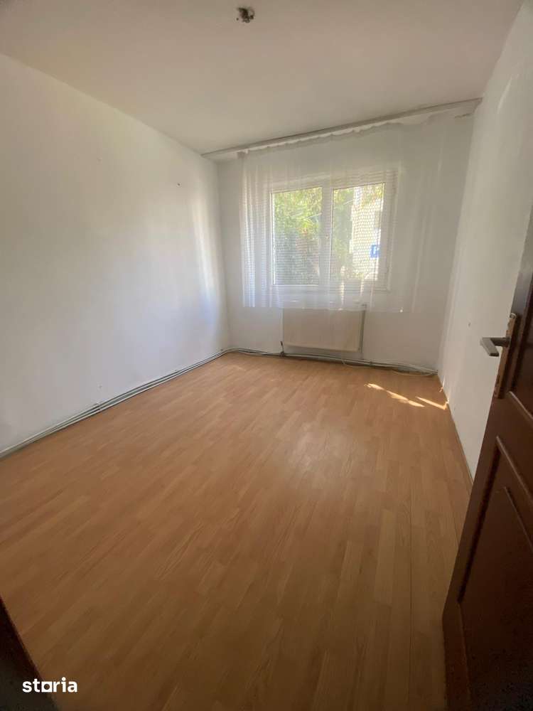 Apartament 2 camere parter cu balcon, centrala noua,termopan, Orizont — fotografia 1