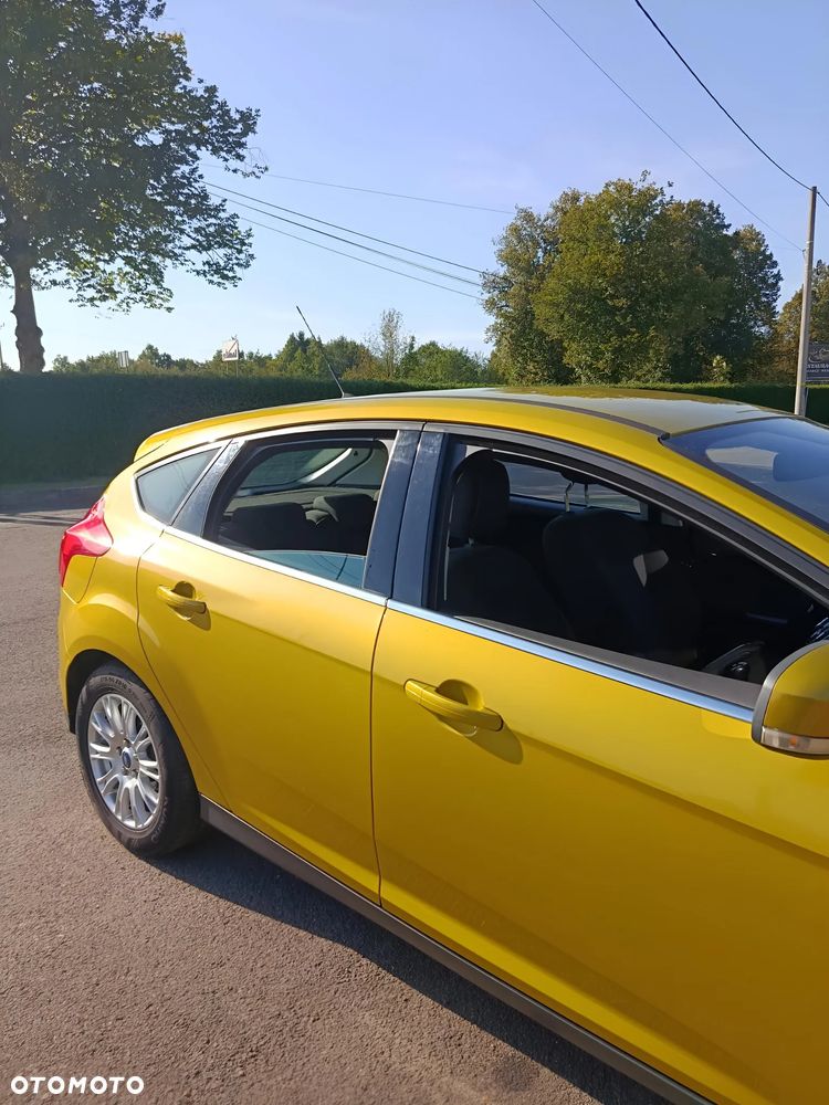 Ford Focus - 11