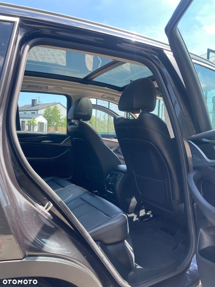 BMW X3 sDrive18d MHEV Luxury Line sport - 16
