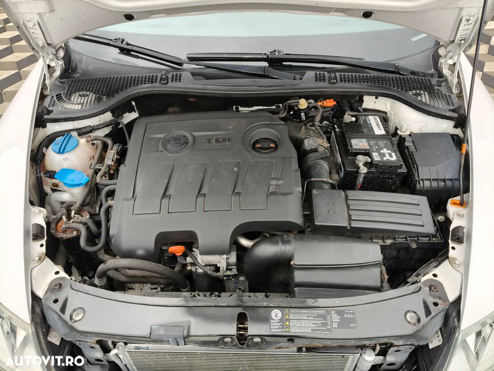 Skoda Octavia 1.6 TDI DPF DSG Classic - 37