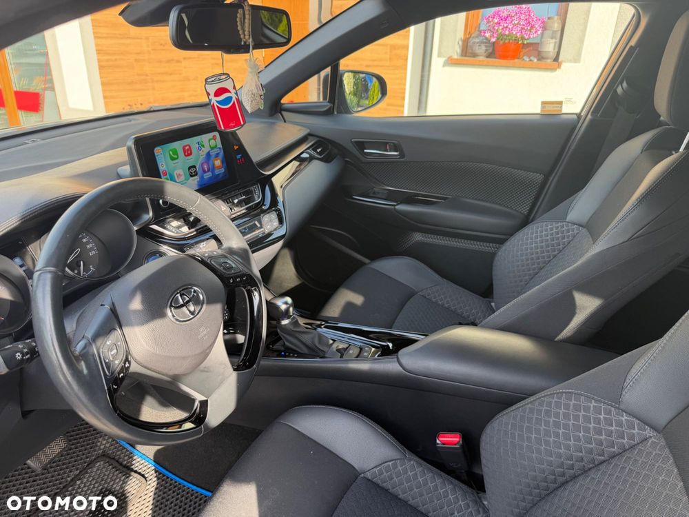 Toyota C-HR - 4