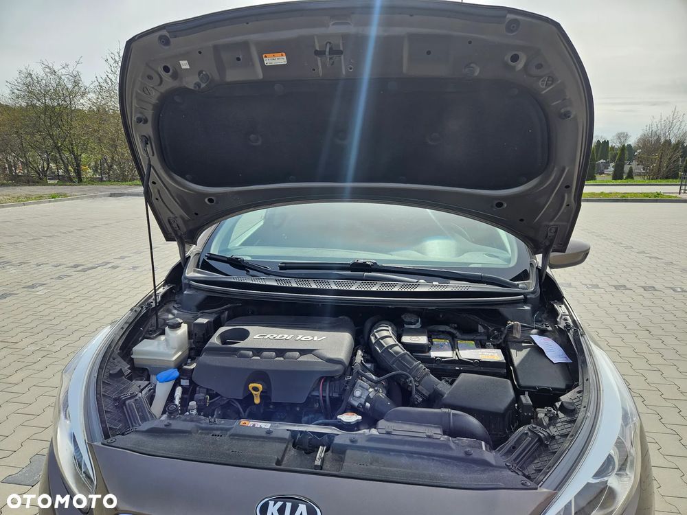 Kia Ceed 1.6 CRDi 128 Spirit - 9