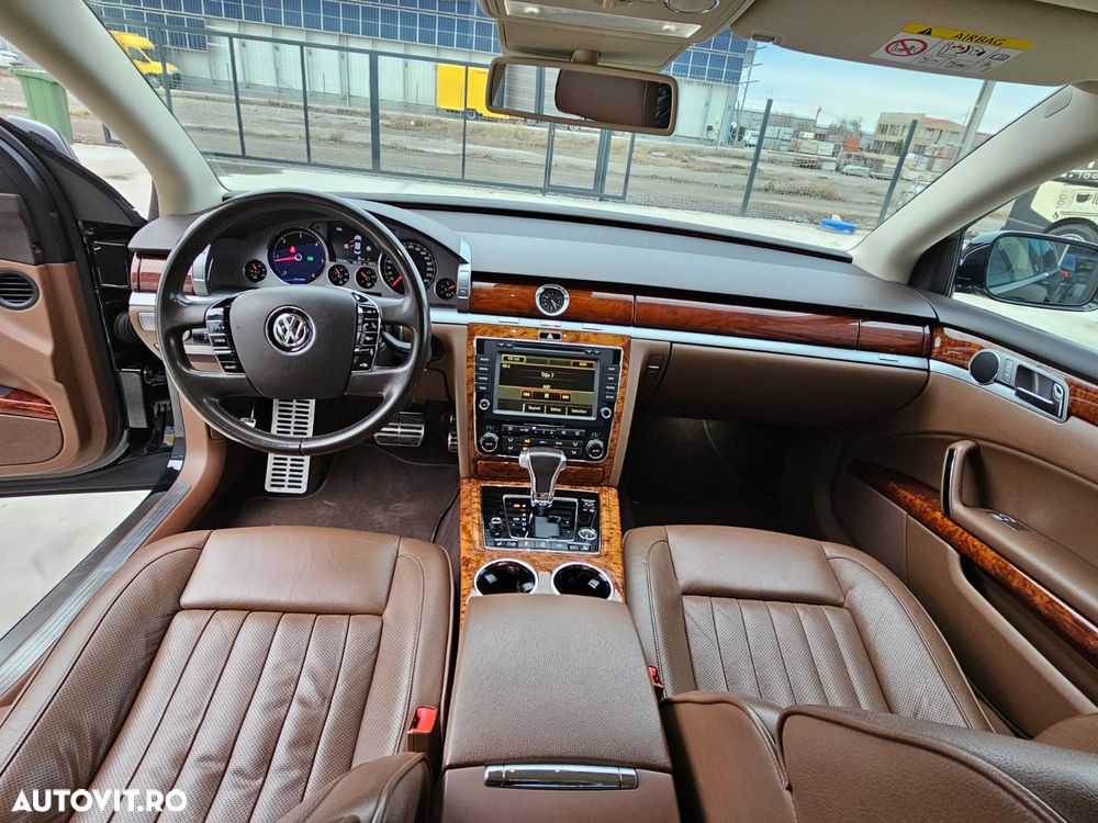 Volkswagen Phaeton 2016 photo 3