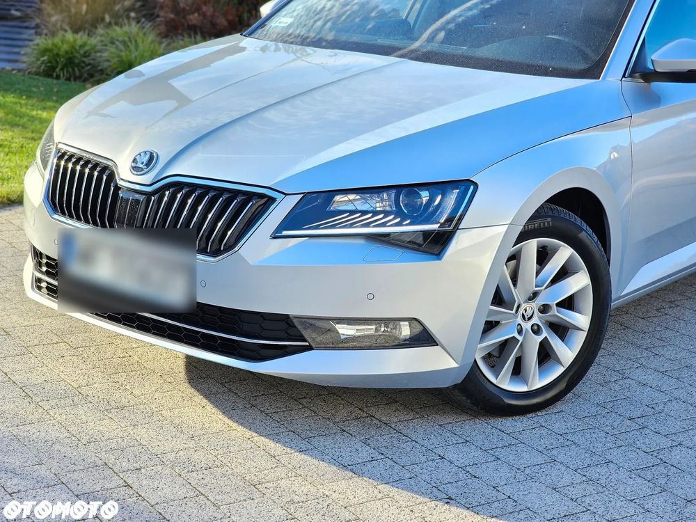 Skoda Superb 1.5 TSI Ambition - 4