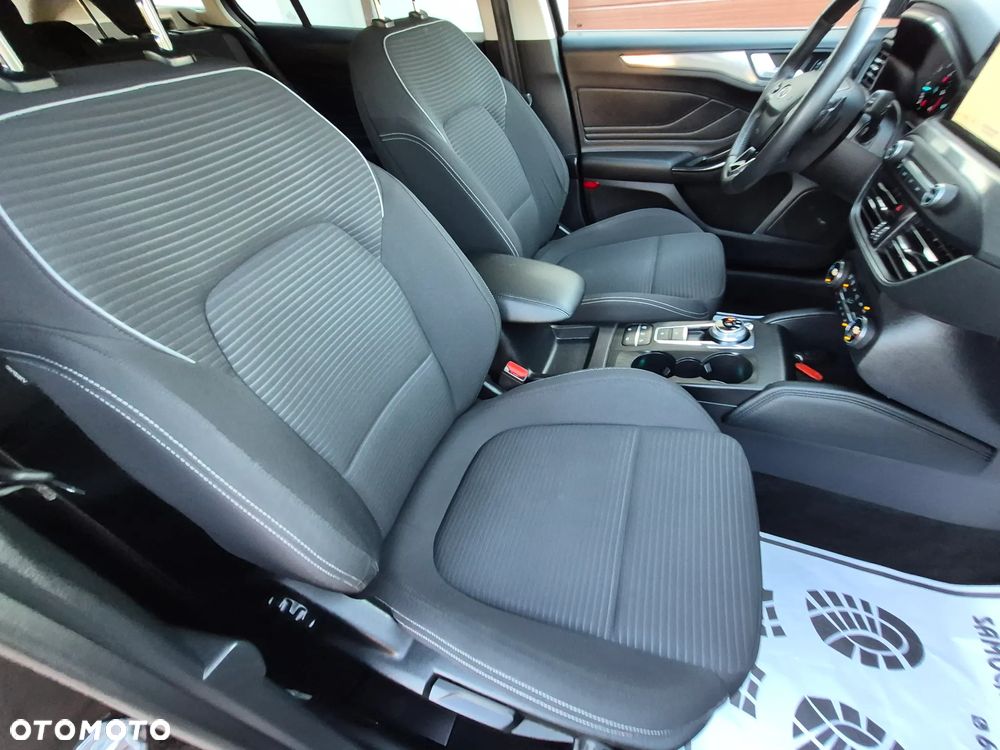 Ford Focus - 19