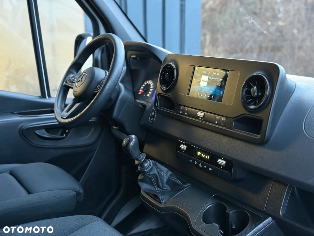 Mercedes-Benz Sprinter 315 CDI / 10.2022 / Średni L2 H2 / W907 Tylny Napęd / ZAREJESTROWANY W PL - 22